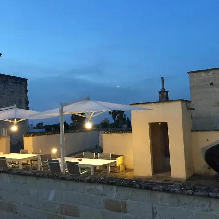 Palazzo De Carlo E Il Parco Dei 7 Pozzi Bed & Breakfast Lecce Exterior photo