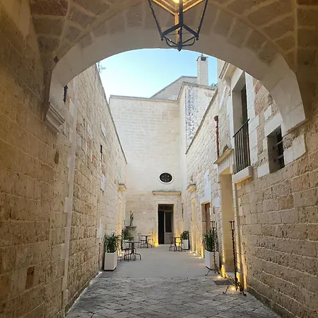 Palazzo De Carlo E Il Parco Dei 7 Pozzi Bed & Breakfast Lecce Exterior photo
